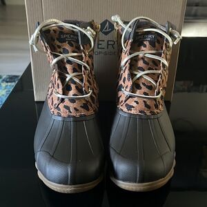 NEW SPERRY gulf duck toe boots 8.5